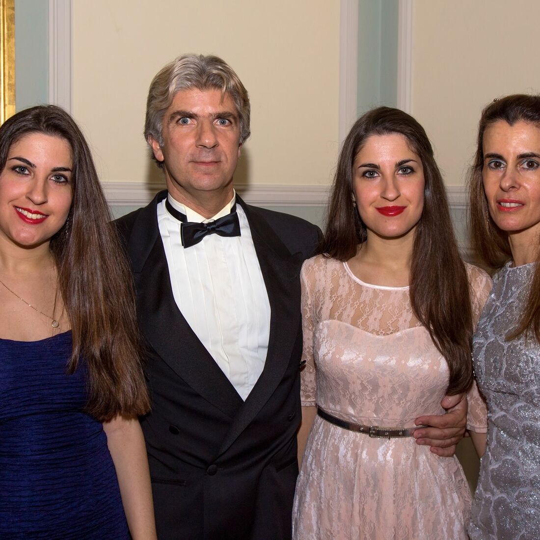 Sílvia, Luísa, gémeas, the voice portugal, rtp, mirpuri, milionários, air luxor