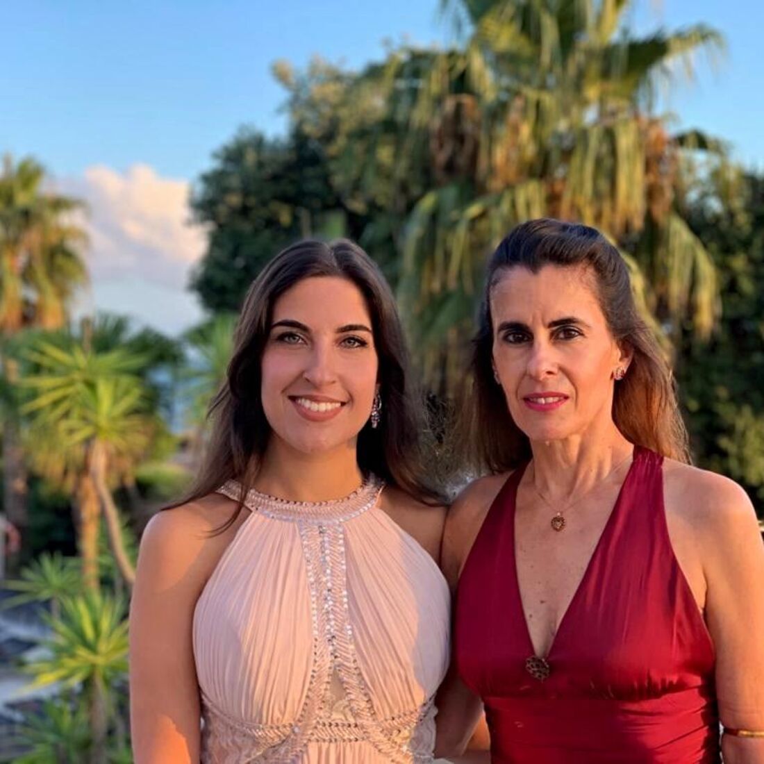 Sílvia, Luísa, gémeas, the voice portugal, rtp, mirpuri, milionários, air luxor