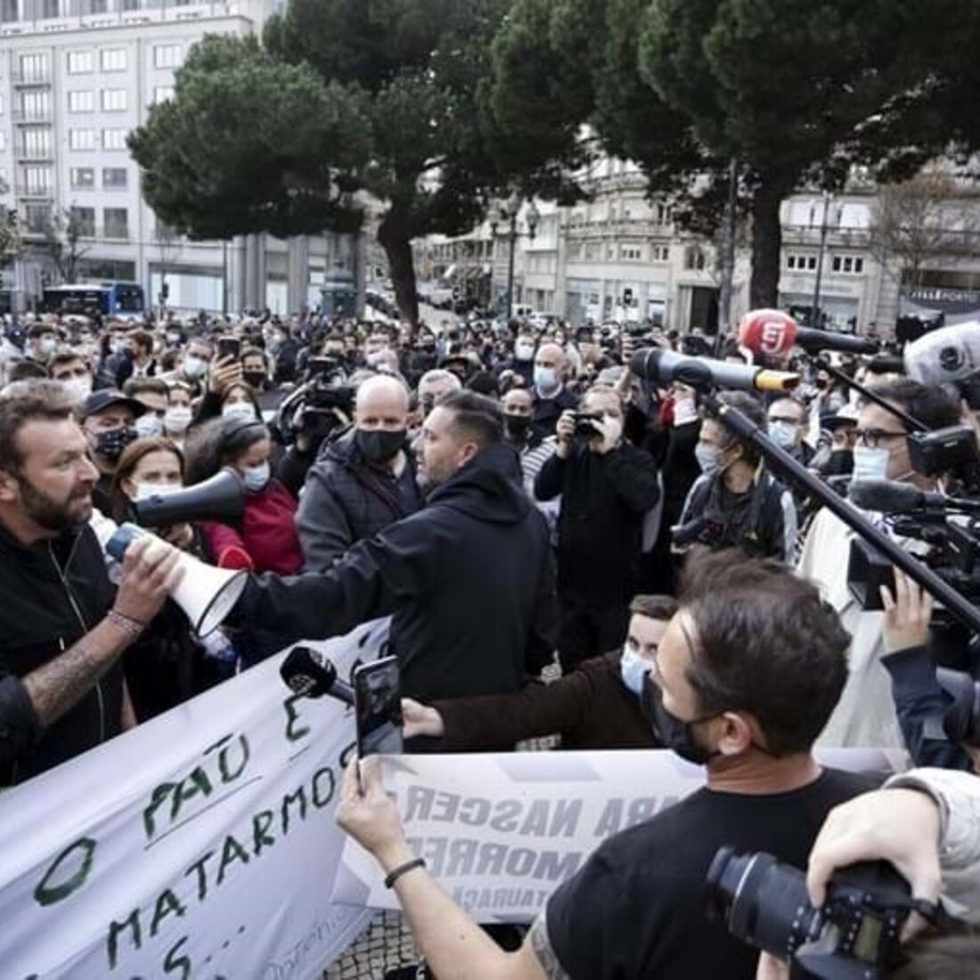 Ljubomir Stanisic, Manifestação Porto
