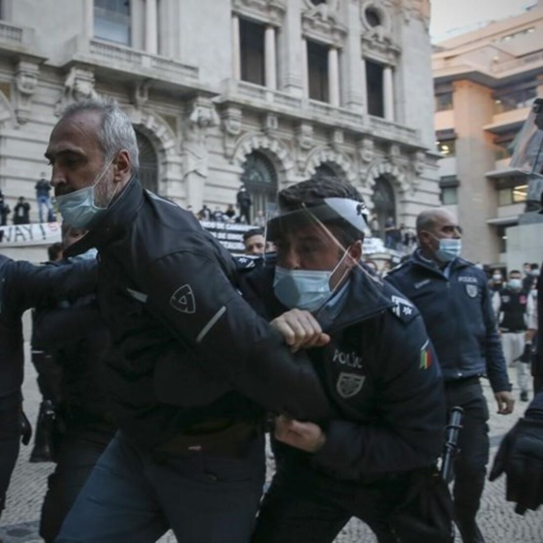 Ljubomir Stanisic, Manifestação Porto