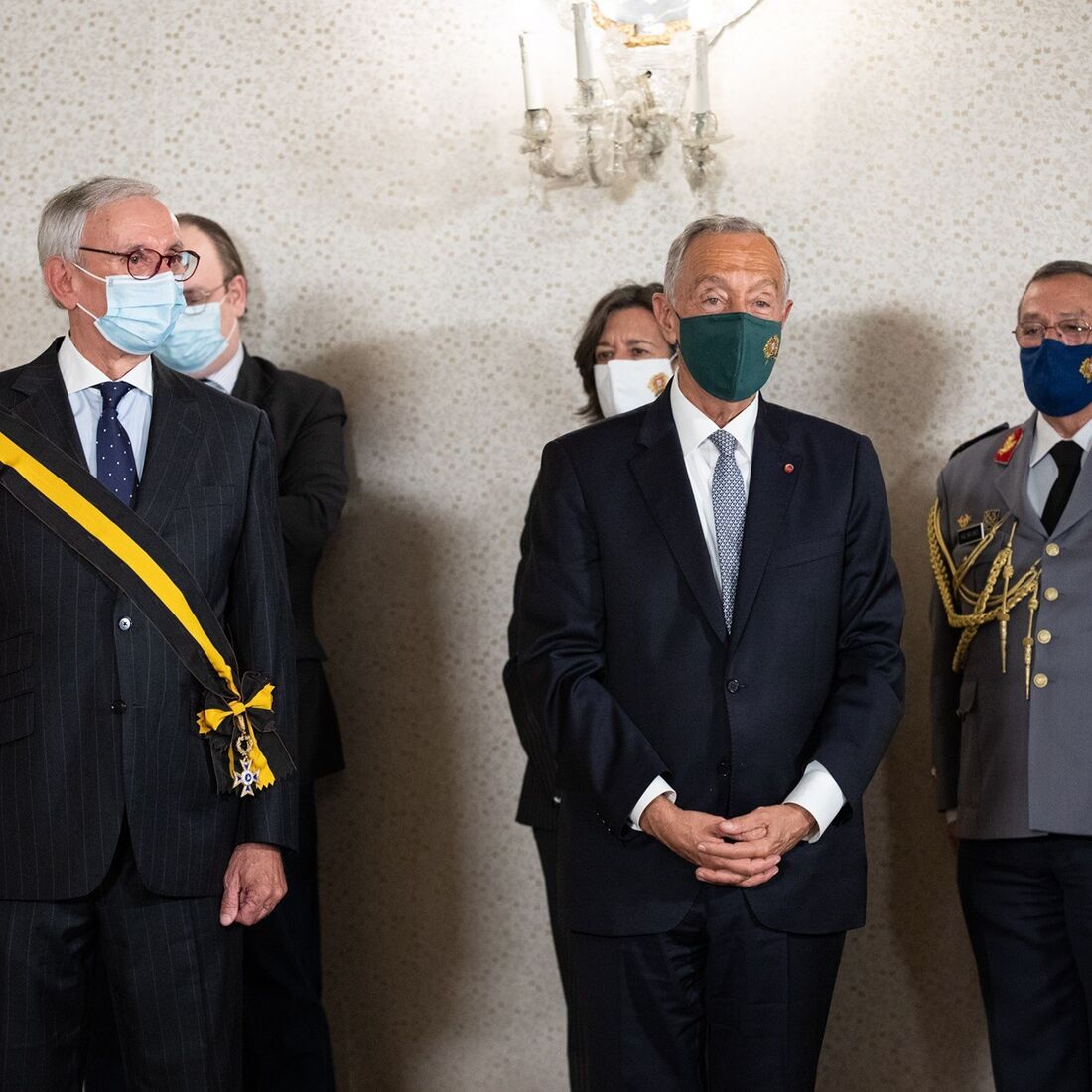 Júlio Isidro, marcelo rebelo de sousa, condecorado, condecoração