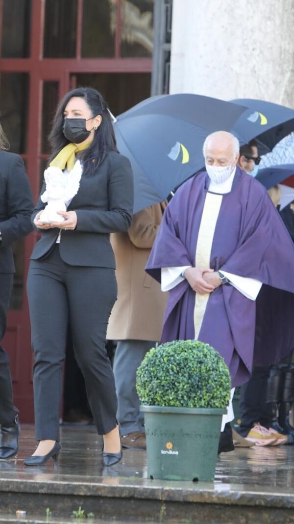 Funeral Sara Carreira
