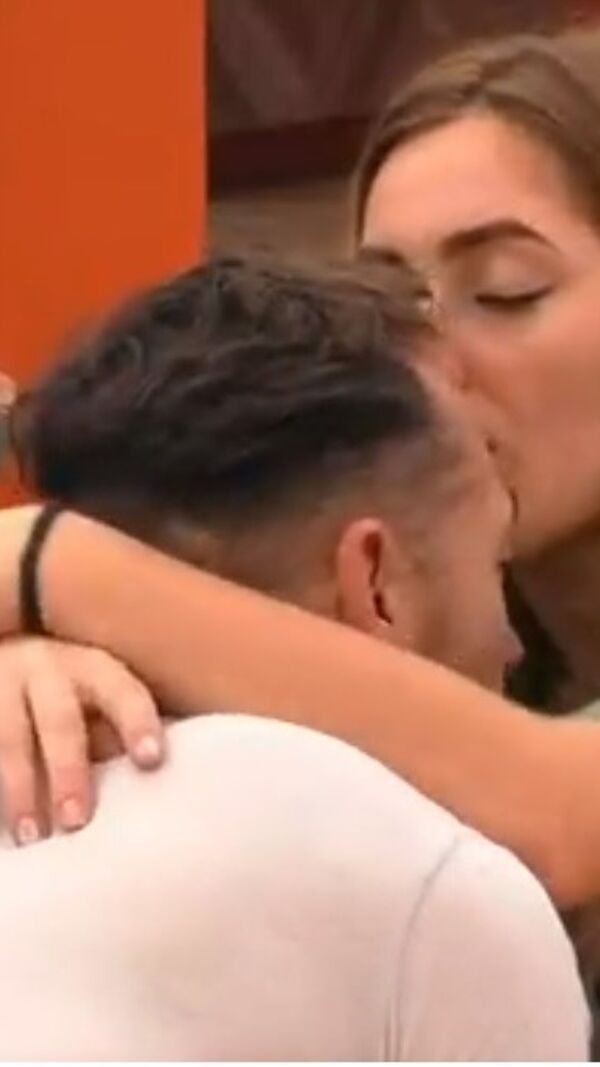 Zena, André Abrantes, BB - A Revolução