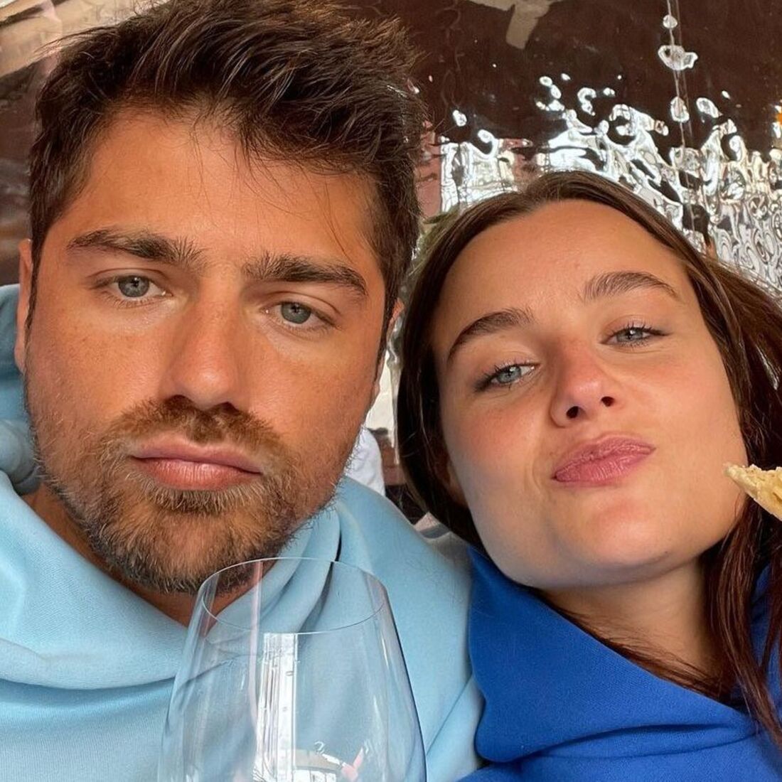 Kelly Bailey, Lourenço Ortigão