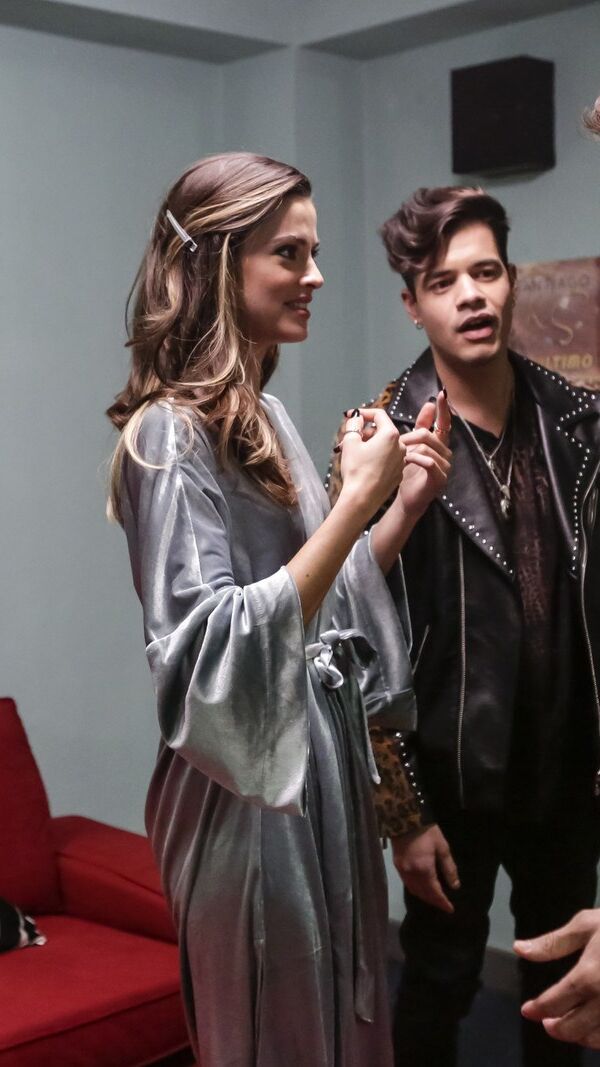 Cenas de 'Amor Amor'