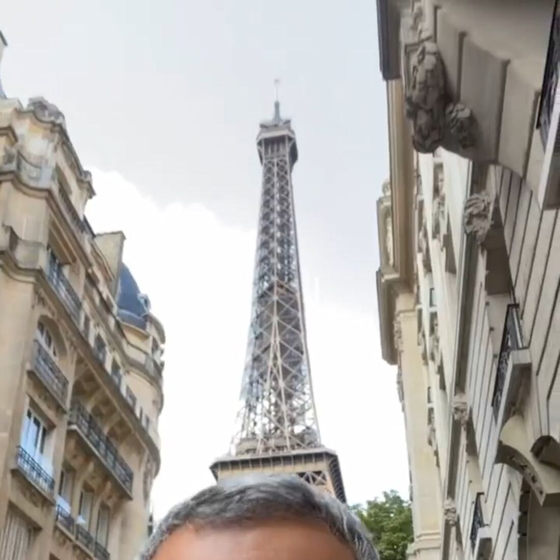 Pedro Alves, Festa é Festa, Paris