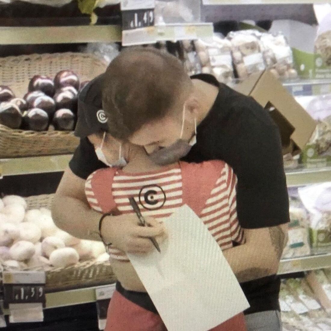 Os primeiros jovens a receber a bolsa da Associação Sara Carreira