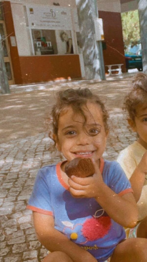 Luciana Abreu com as filhas