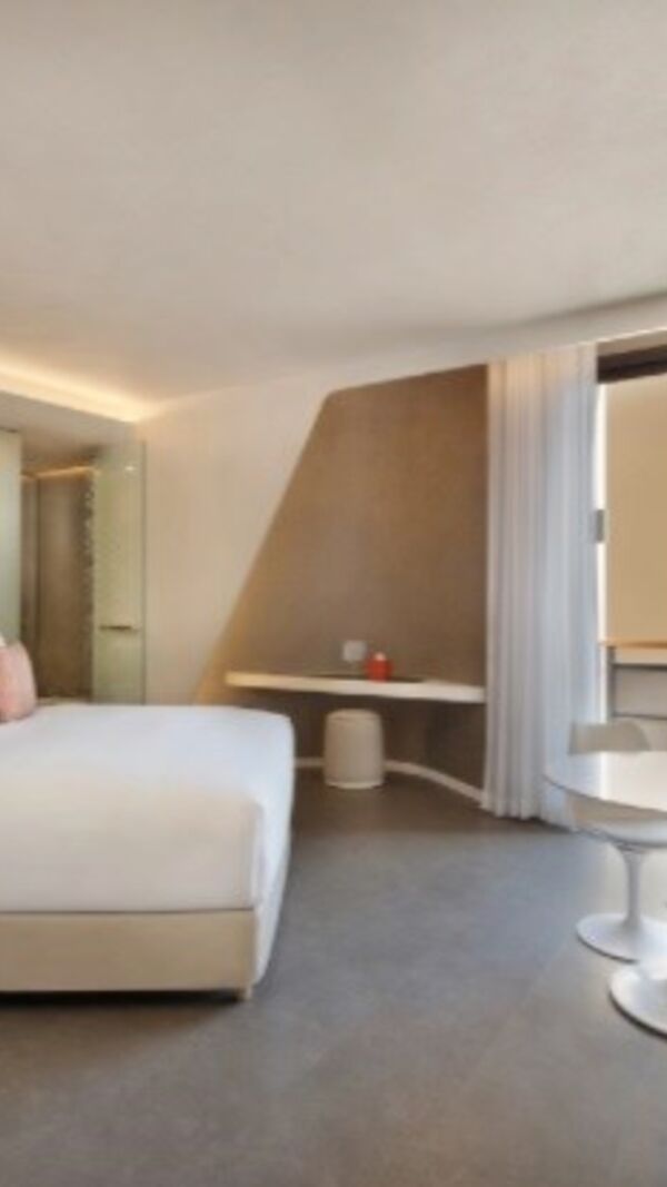 Hotel, Cristiano Ronaldo