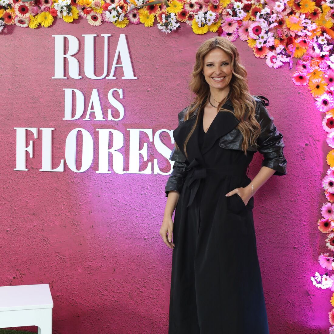 Apresentação de Rua das Flores