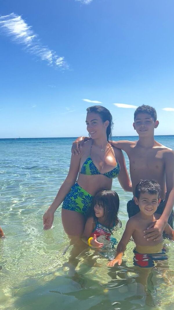 Georgina Rodríguez com os filhos