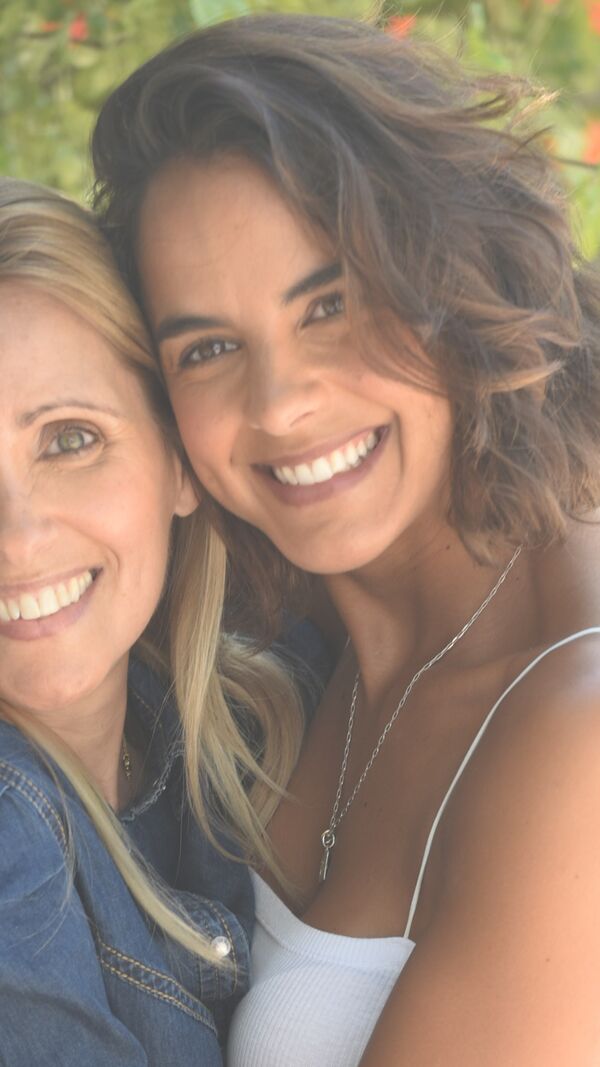 Sofia Alves, Sara Matos, Sangue Oculto
