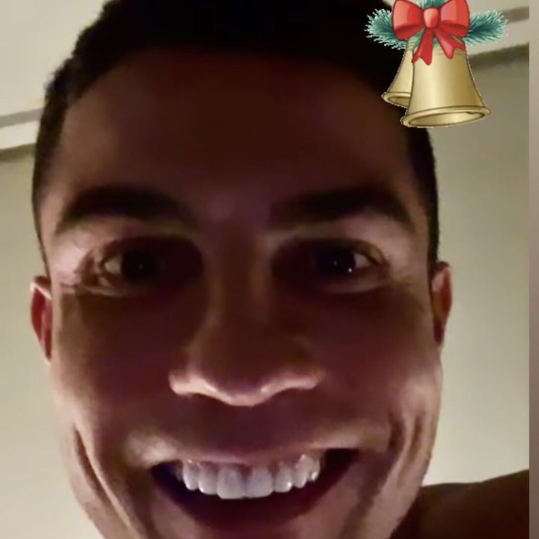 Kátia Aveiro, Elma Aveiro