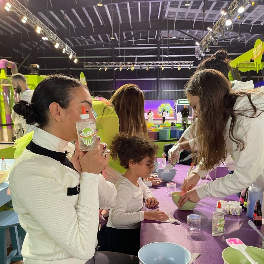 Cristiano Ronaldo, Georgina Rodríguez, Alana Martina, Riade, parque de diversões