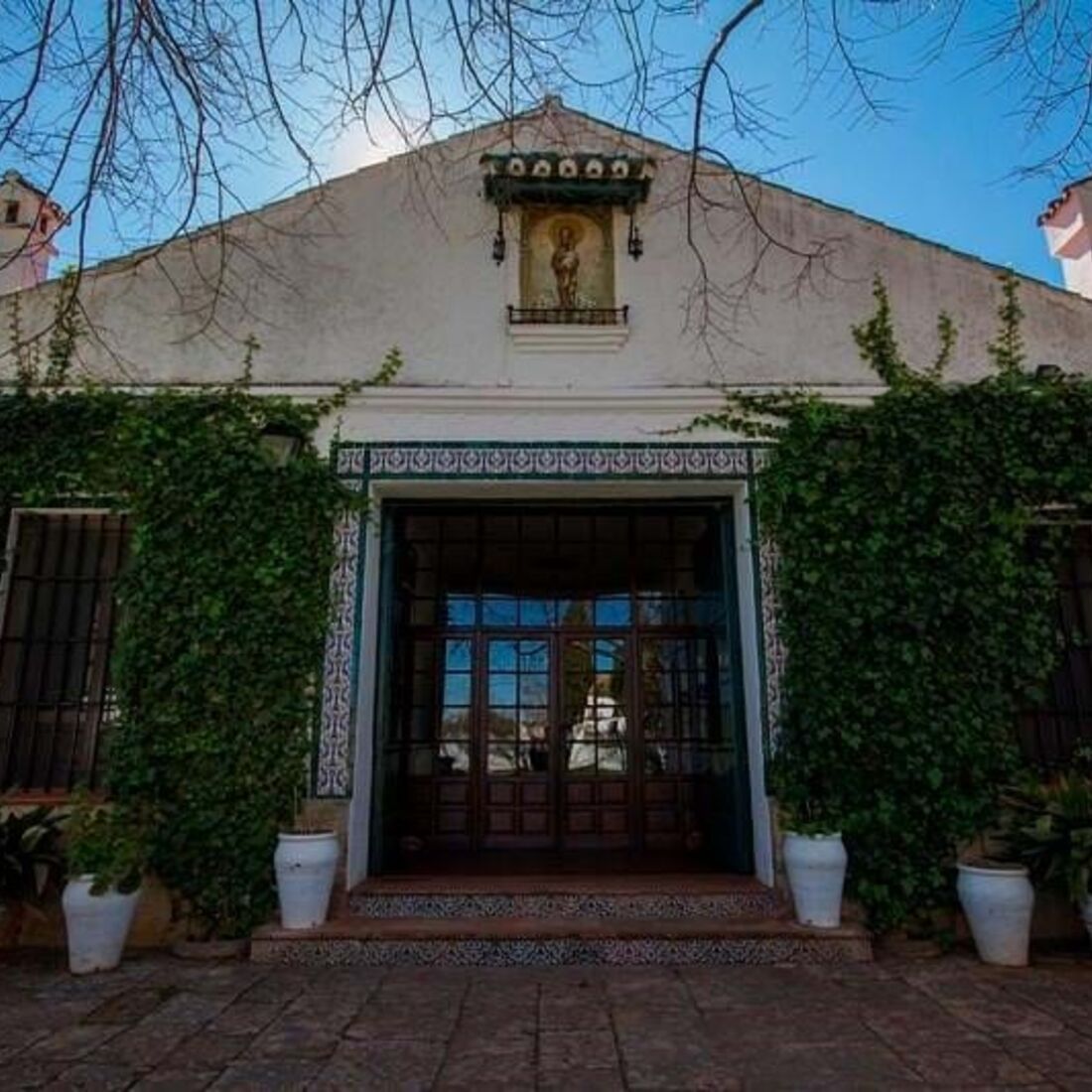 El Recreo de San Cayetano, Maria Cerqueira Gomes, Cayetano Rivera