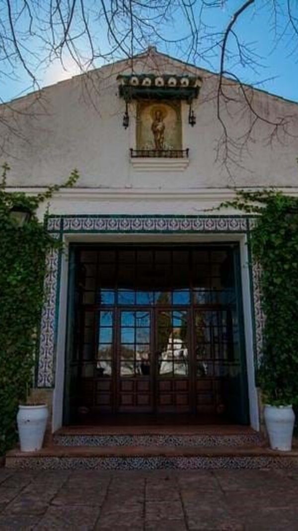 El Recreo de San Cayetano, Maria Cerqueira Gomes, Cayetano Rivera