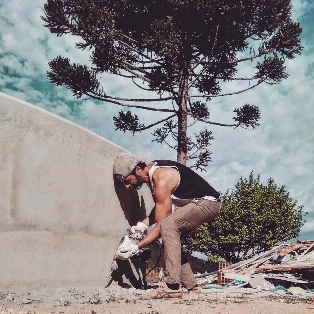 Gustavo Santos, escritor, apresentador