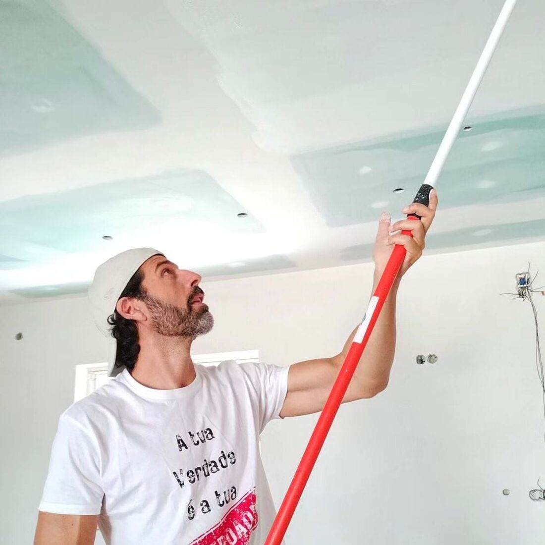 Gustavo Santos, escritor, apresentador