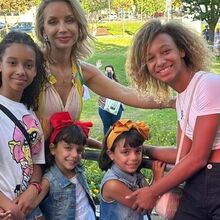 Luciana Abreu com as filhas
