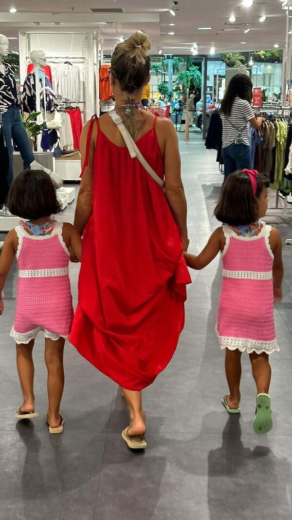 Luciana Abreu, Lyonce, Lyanni, Amoor, Valentine,