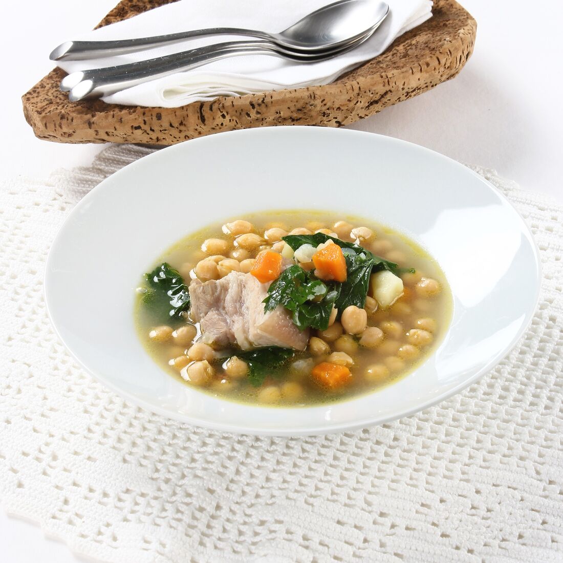 Sopa de Grão com Nabiças