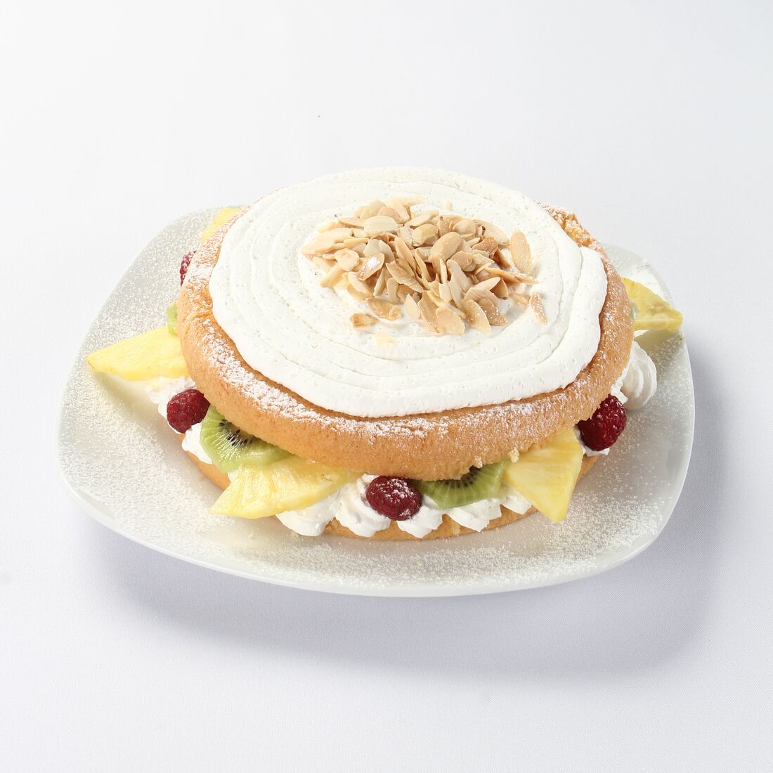 Pão-de-Ló com Fruta e Chantili