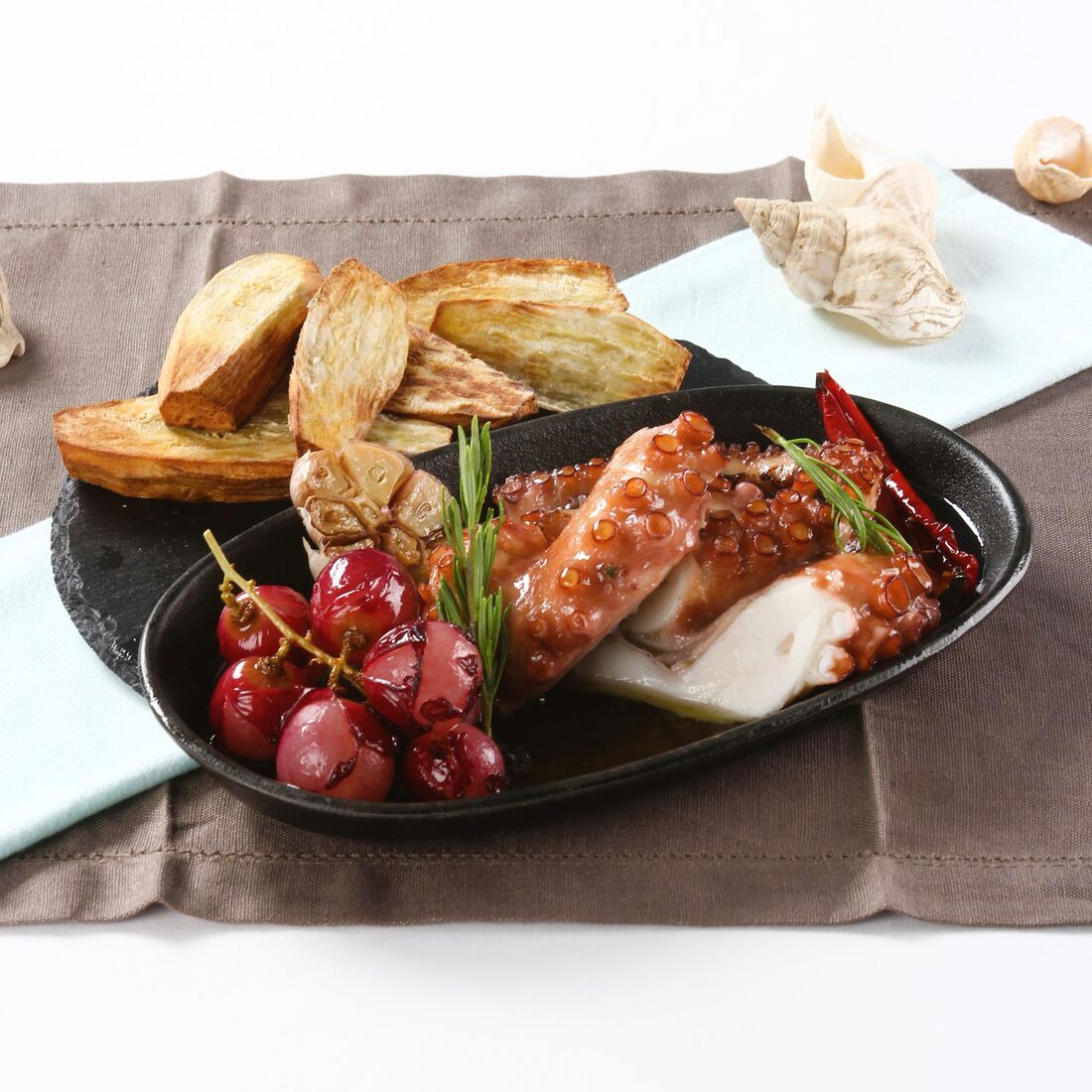 Polvo Assado com Uvas e Batata-Doce