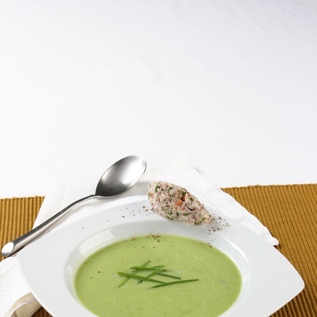 Creme de Ervilhas com Tártaro de Polvo