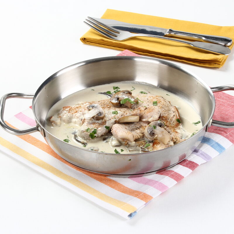 Bifinhos de peru com natas e cogumelos