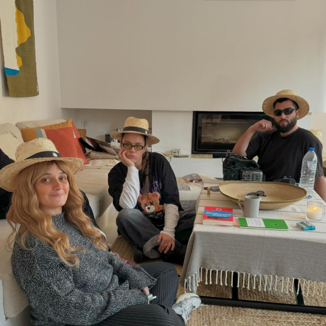 Iolanda, Carolina Deslandes e Tyoz