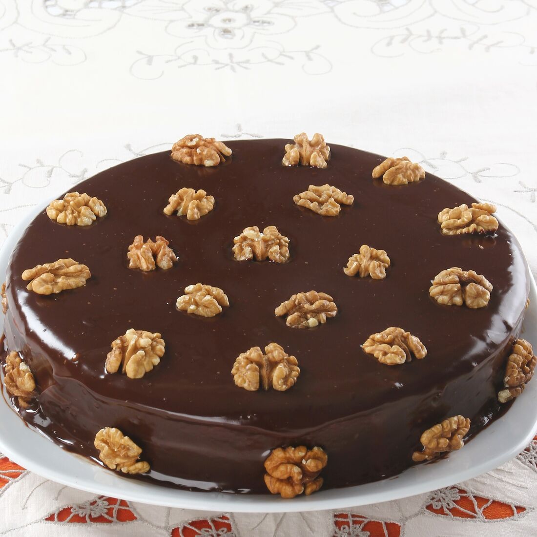 bolo de chocolate com nozes