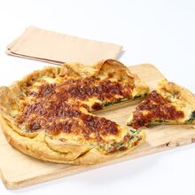 Quiche de queijo e espinafres