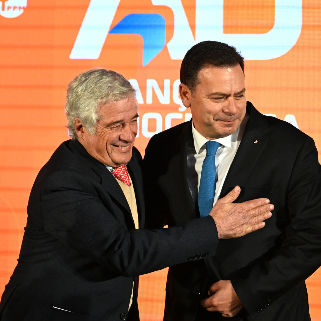 Gonçalo da Câmara Pereira, Luís Montenegro