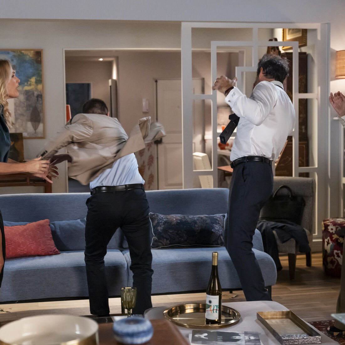 Cacau: Júlia e Jaime apanham Salomão e Lalá a trair