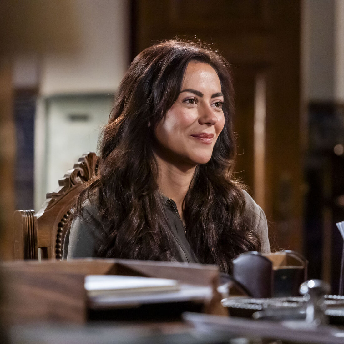 Senhora do Mar: Joana em pânico ao ser descoberta por Paula