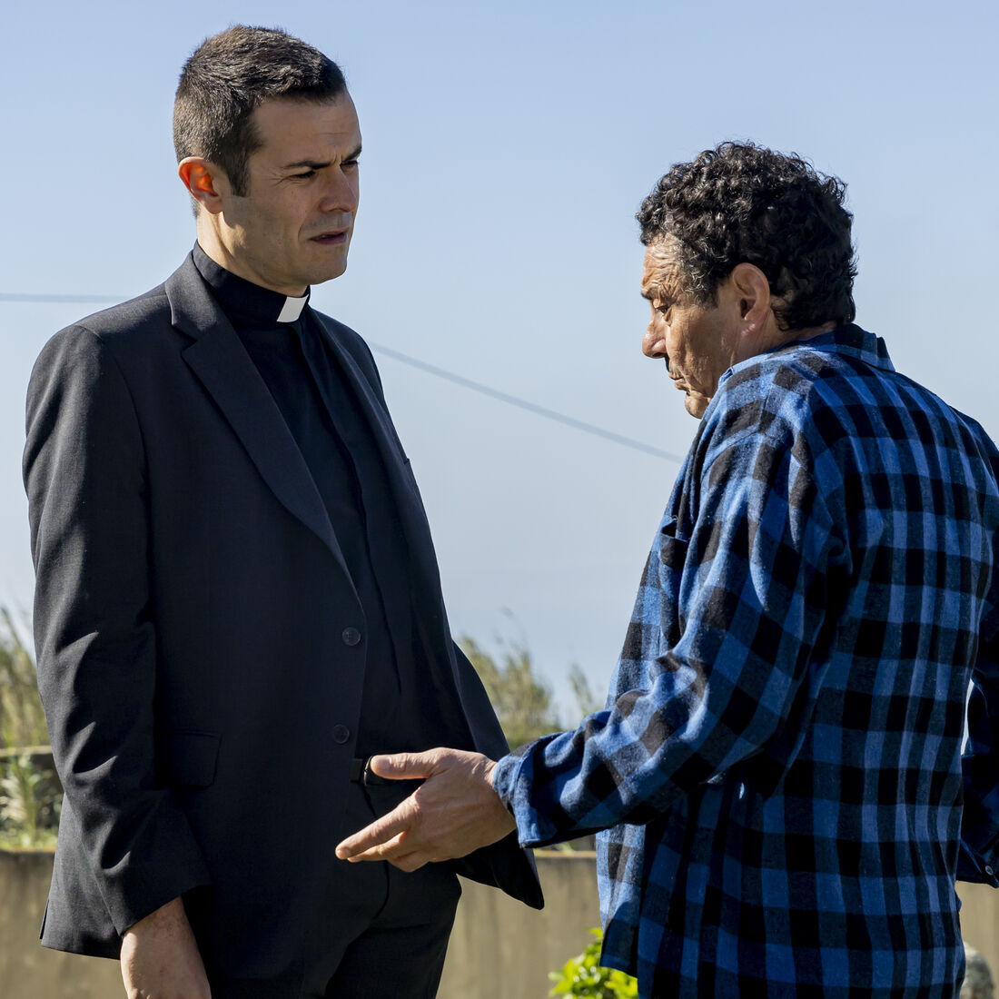 Senhora do Mar: Peixoto descobre segredo sobre o acidente dos pais de Maria