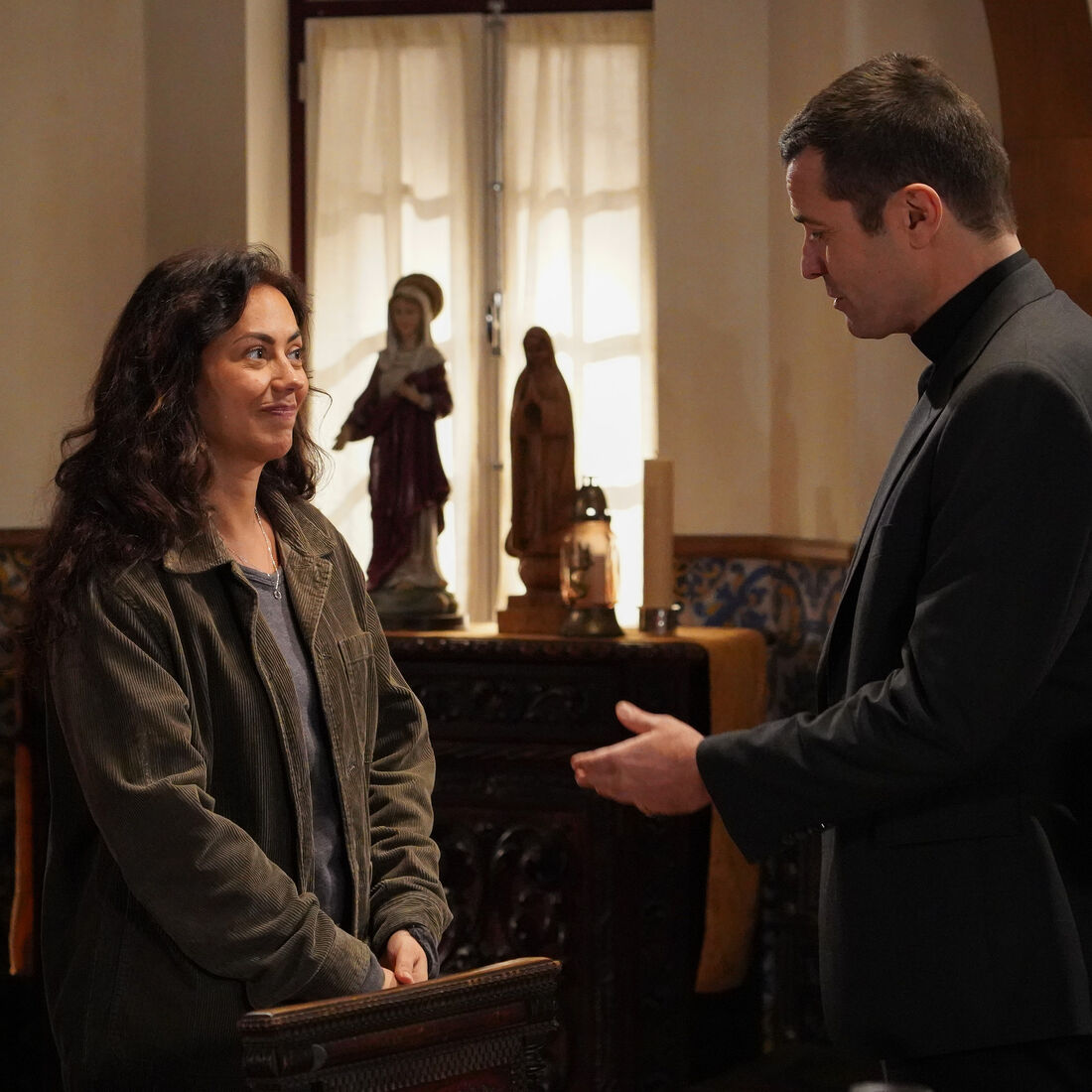 Senhora do Mar, Joana, Pinheiro