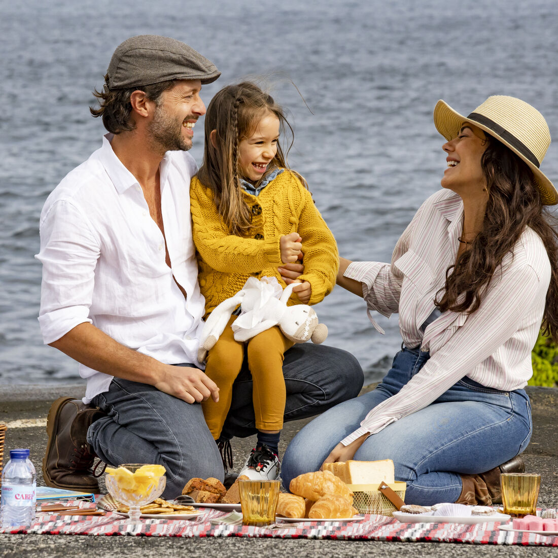 Senhora do Mar: Flávia tem premonição de Joana e Manuel