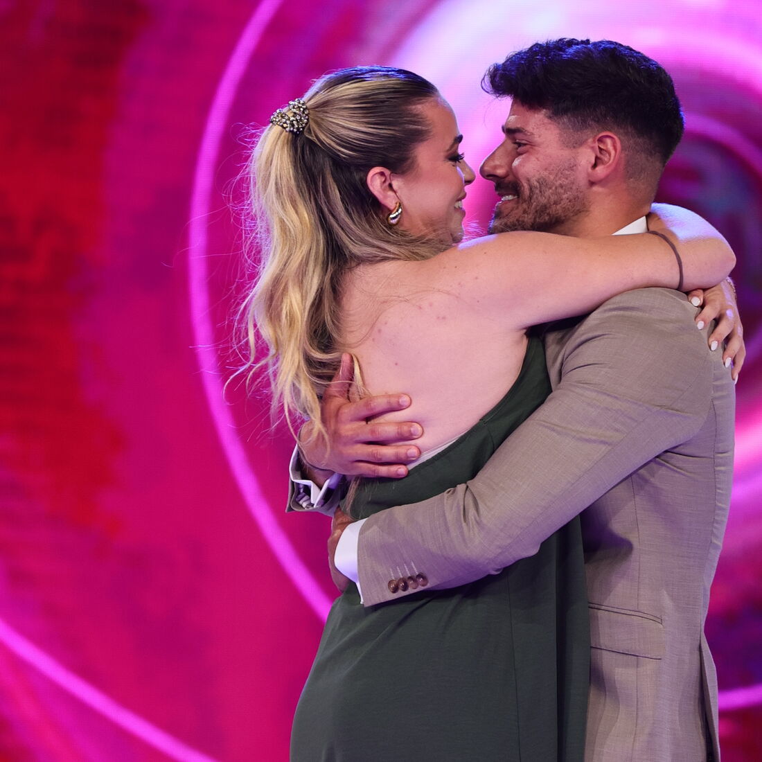 'Big Brother': João Oliveira assume namoro com Carolina