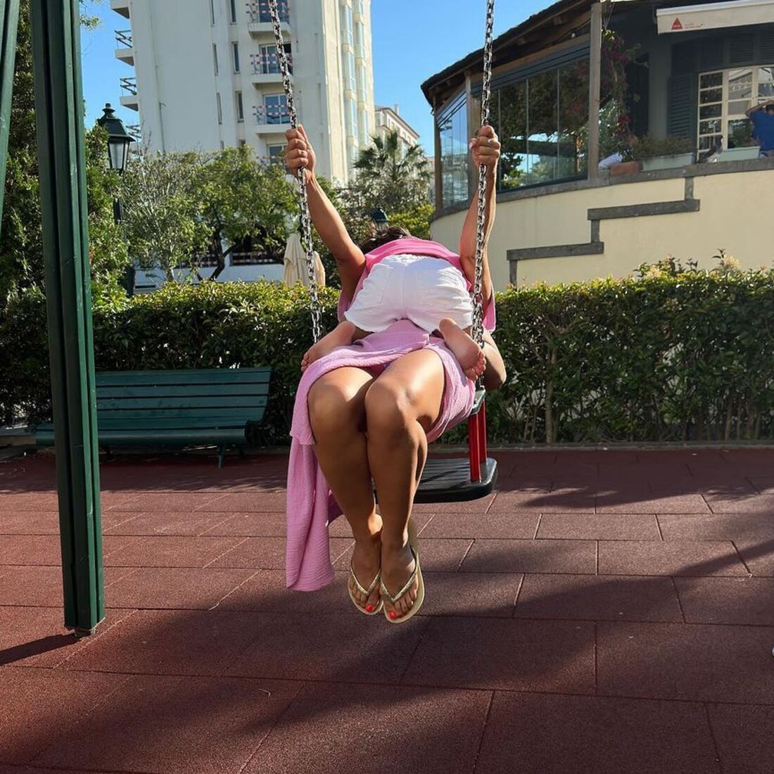 Luciana Abreu e filhas