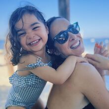 Sara Prata e filha