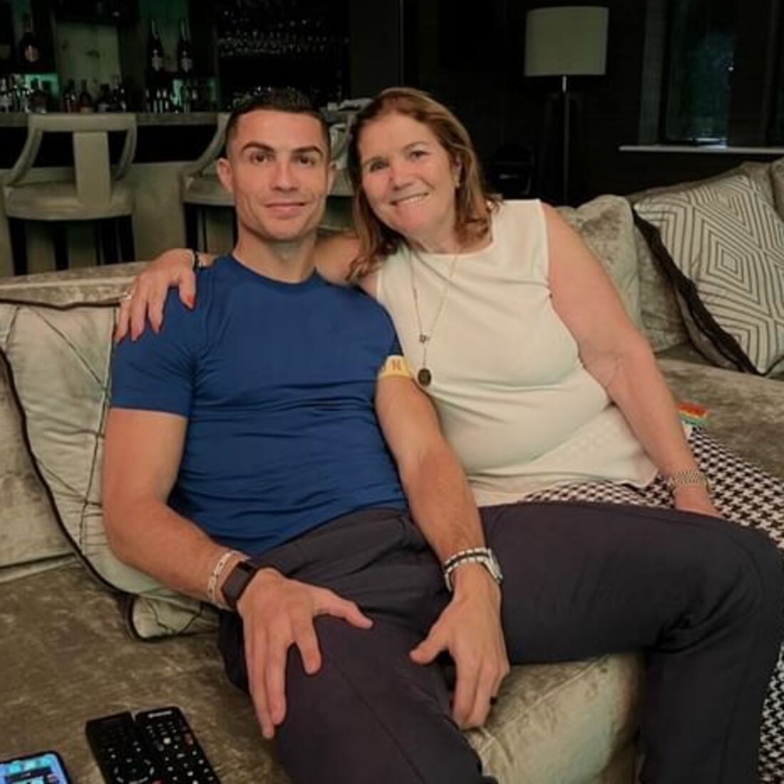 Cristiano Ronaldo, Dolores Aveiro