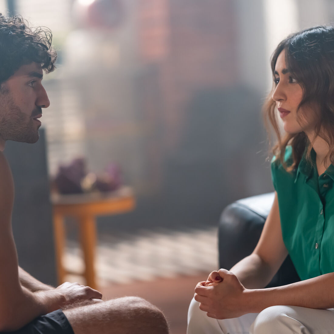 Cacau: Tiago declara-se a Sal