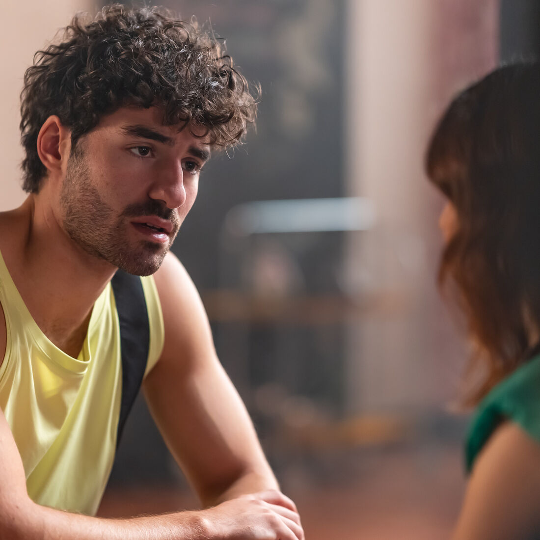 Cacau: Tiago declara-se a Sal