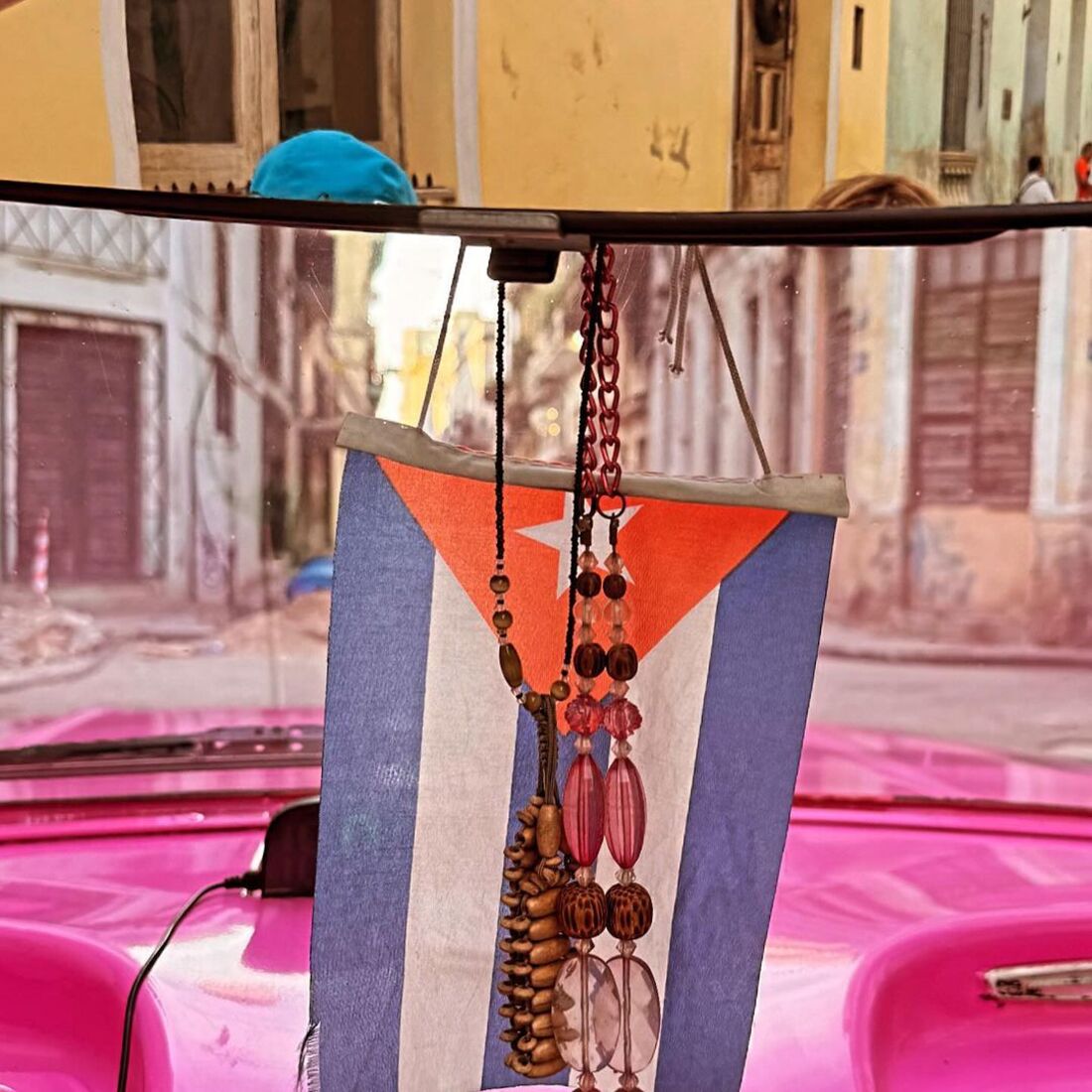 Cuba; Oceana Basílio