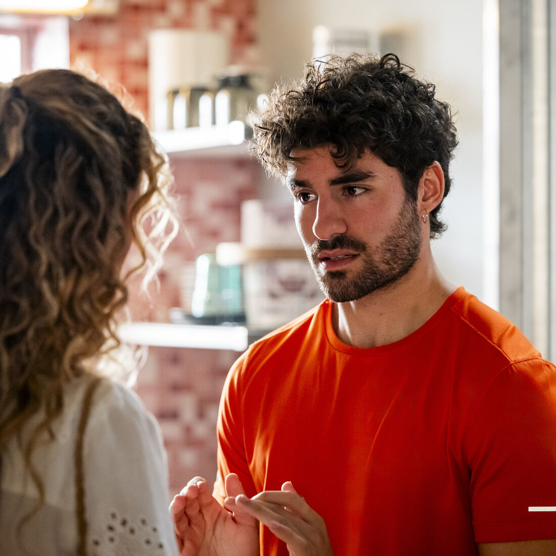 Cacau: Cacau toma decisão de voltar para Tiago