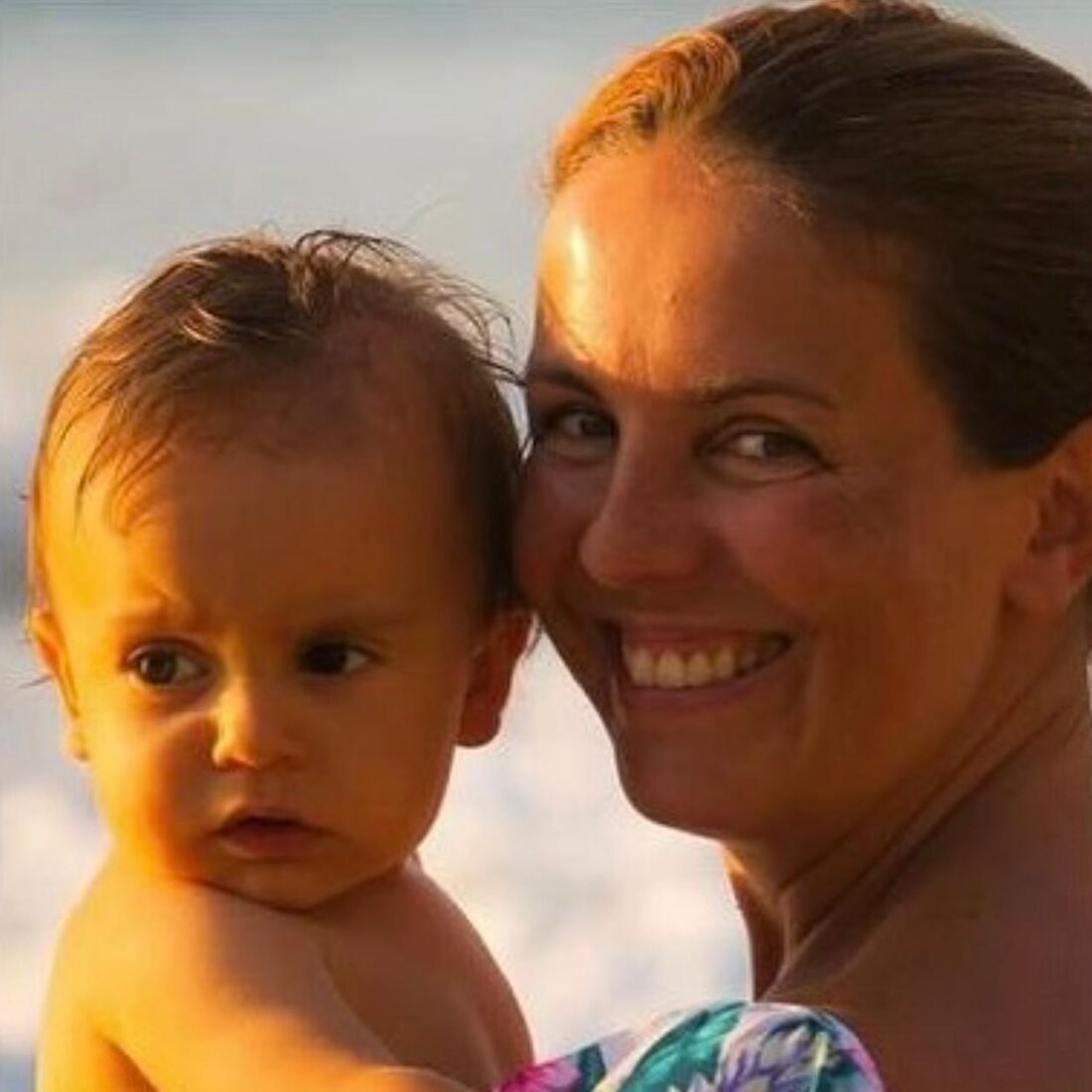 Tânia Ribas de Oliveira e filho Pedro