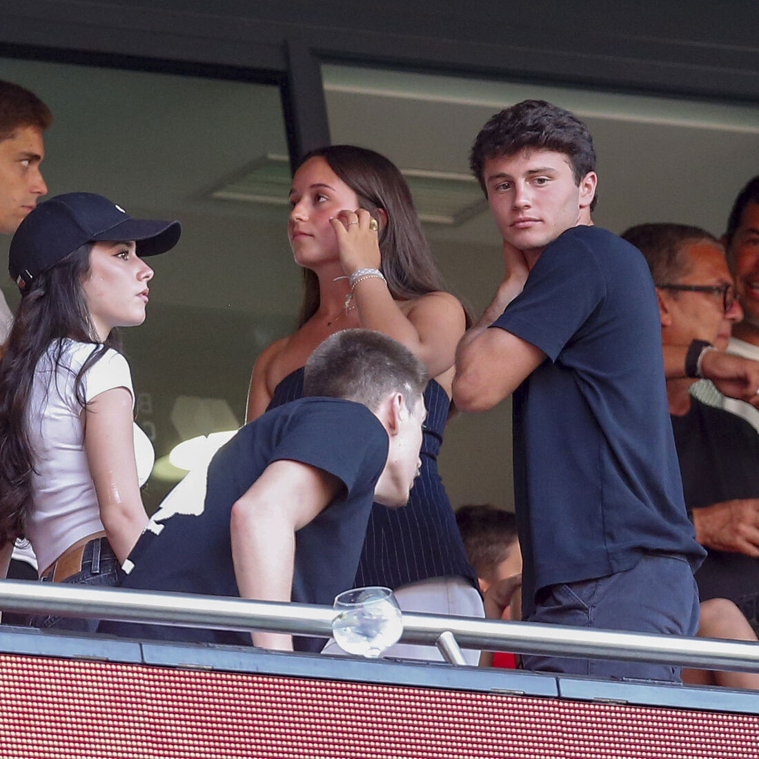 João Neves, Madalena Aragão