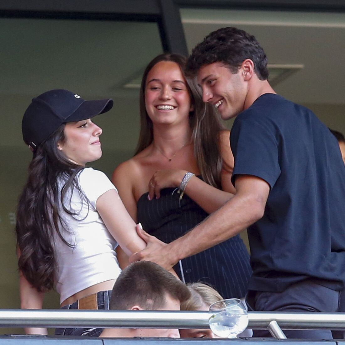 João Neves, Madalena Aragão