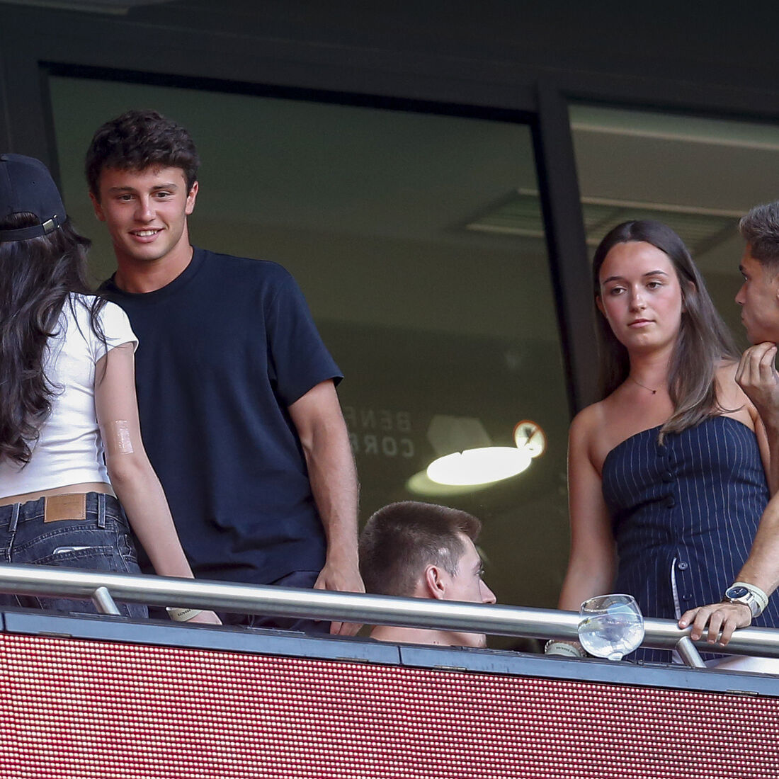 João Neves, Madalena Aragão